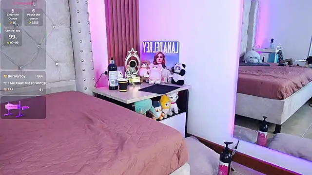 Charlotte_Jones__'s cam snapshot