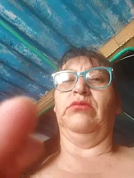 clarita_01's cam snapshot