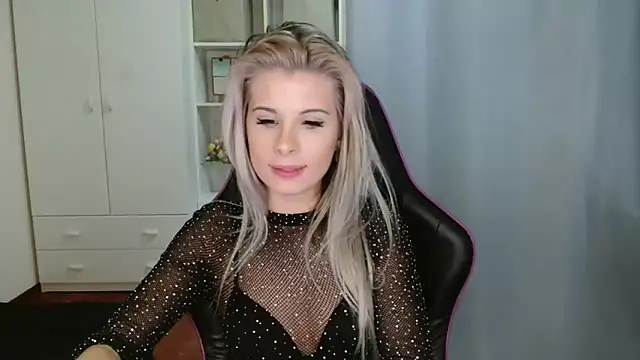 KristineGlow's cam snapshot