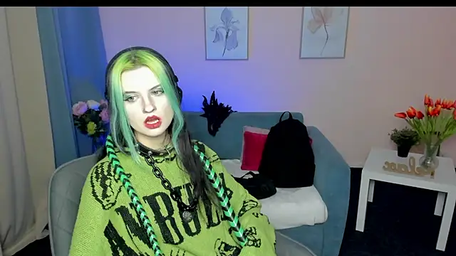 ToxicKittyy's cam snapshot