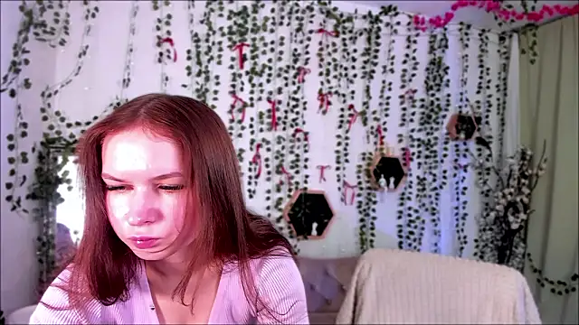 Pixie_Luv's cam snapshot