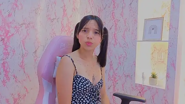 IssaSkinny's cam snapshot