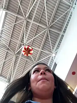 Alyshanon18 live sex cam