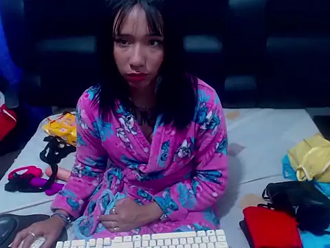 XxMavisSexyHotxX's cam snapshot