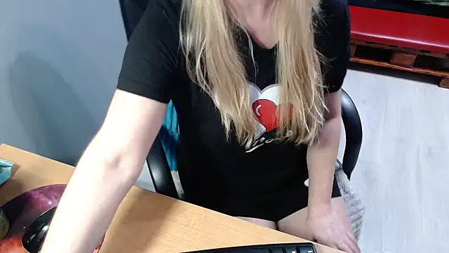 Ledi_Catherin's cam snapshot