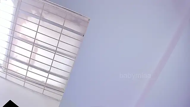 BabyMiaa_ live sex cam