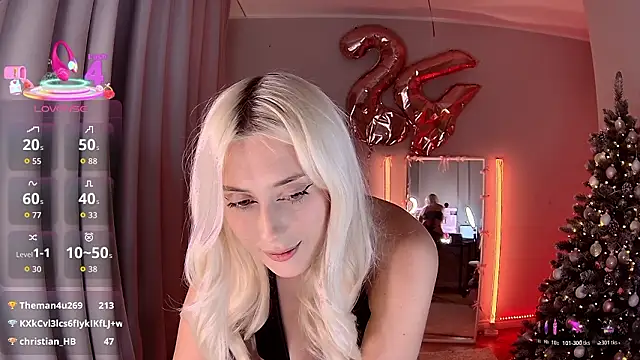 LoryWood's cam snapshot