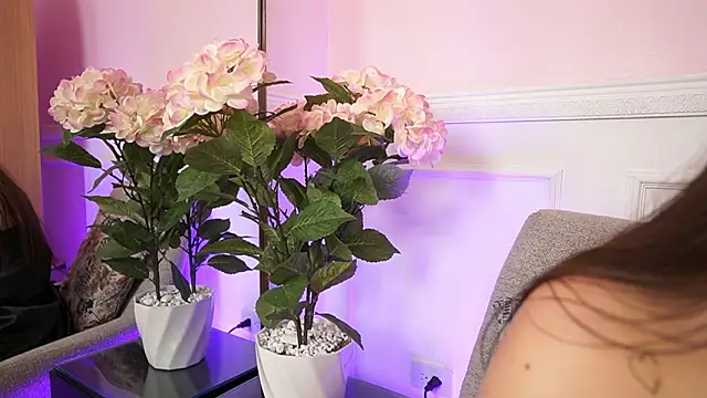 MilaCrave's cam snapshot