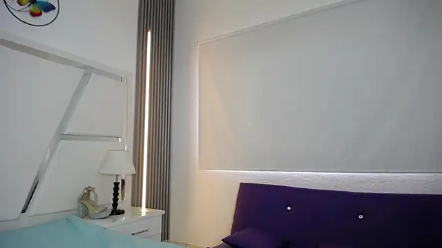 chloe__Jones_'s cam snapshot