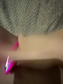 anonimgirl18old's cam snapshot