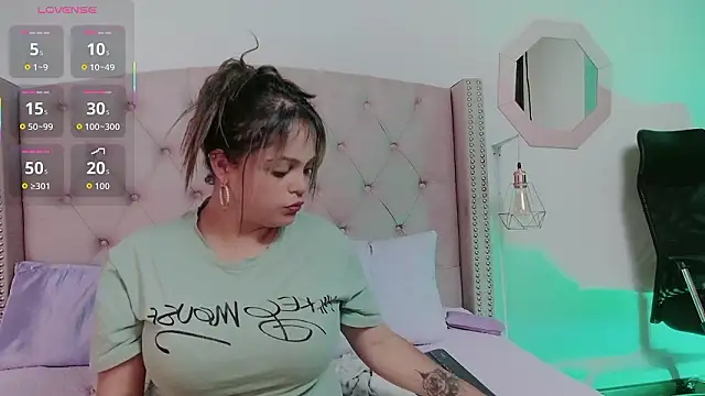 vintoria_cherry's cam snapshot