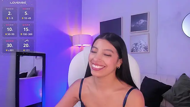 Tiffany_Low's cam snapshot