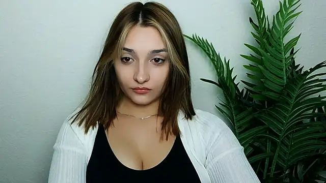 veryshygirl's cam snapshot