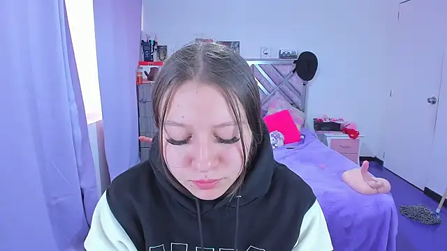 Luna_Analya's cam snapshot