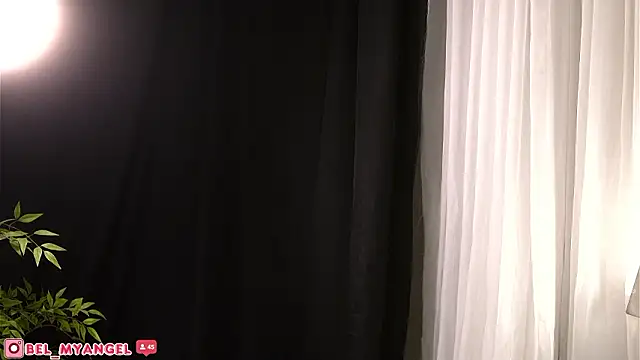 Bella-Franco's cam snapshot