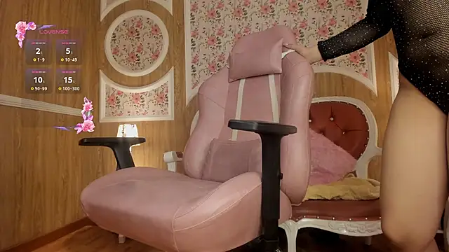 LucieLace's cam snapshot