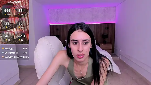 karlaa_james's cam snapshot