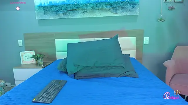 Julietta_smith_'s cam snapshot