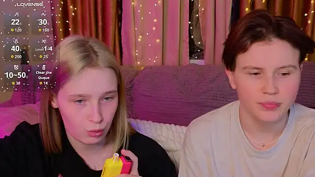 Girls_Fingers's cam snapshot