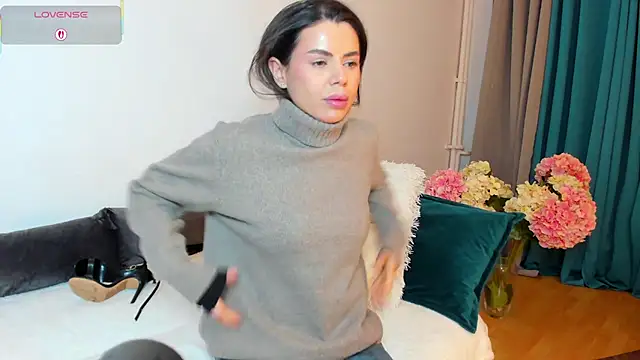 SinfulBella's cam snapshot