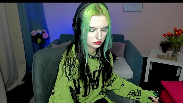 ToxicKittyy's cam snapshot