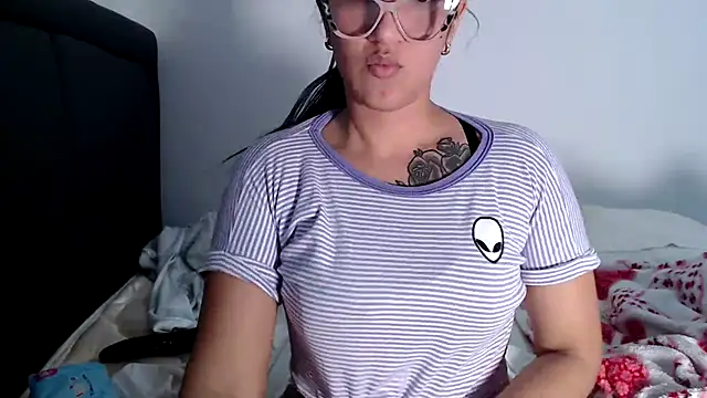 karinsex696969's cam snapshot