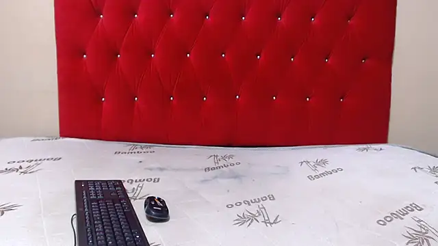 MIGHTYASSS's cam snapshot