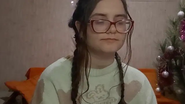 Miyabeee's cam snapshot