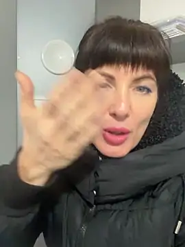 LadyLuxLover's cam snapshot