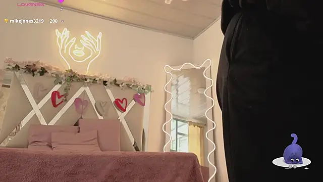 ZURY_TAY's cam snapshot