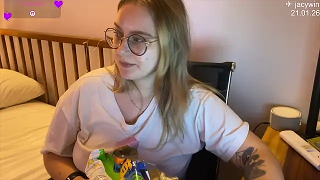 JacyWinslat's cam snapshot