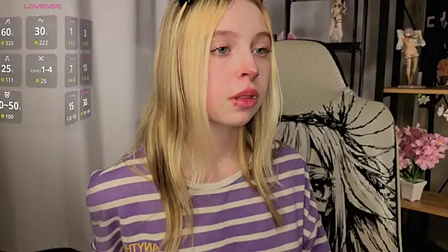 ElvenQueen's cam snapshot