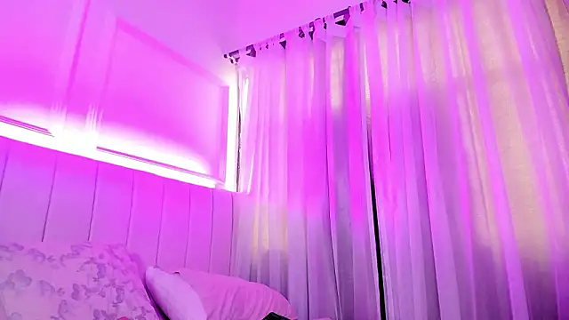 Dakota-bluu's cam snapshot