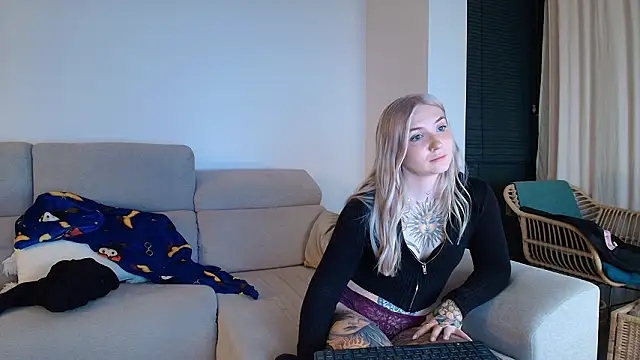 tattoobbgirl's cam snapshot