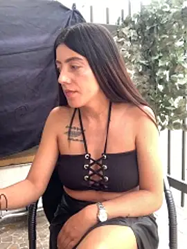 ElectraPink_'s cam snapshot