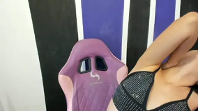 shy_luna18's cam snapshot