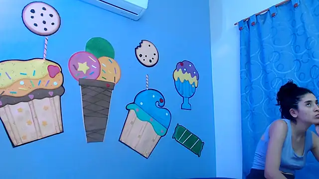 skinnykalitzo18's cam snapshot