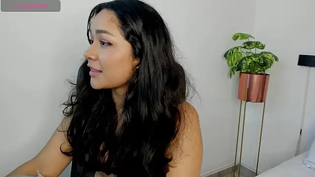 rossie_lanie_'s cam snapshot