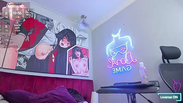 alice_kingsley_'s cam snapshot