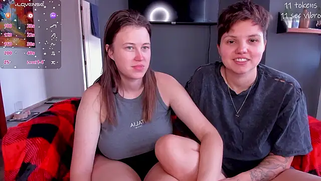 Tenderly_Couple's cam snapshot