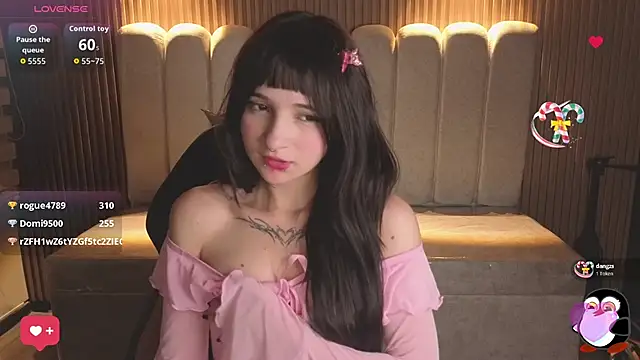 _Charlotte_Collins_'s cam snapshot