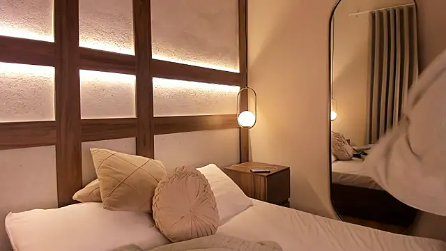 SarhaVega's cam snapshot