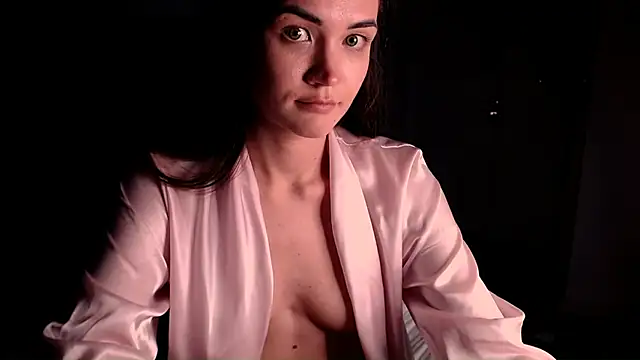 EvelynGG's cam snapshot