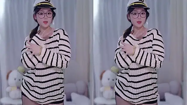 YUANYUAN-A's cam snapshot