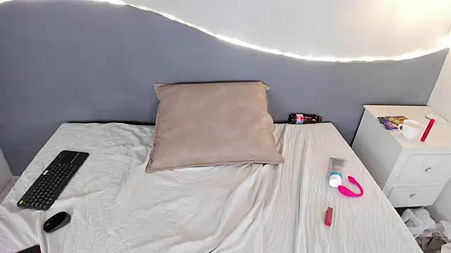 Stefany_gonzales_'s cam snapshot