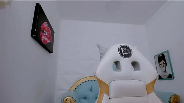 eimy_skinny_'s cam snapshot