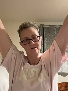 Curvy-Jinx's cam snapshot