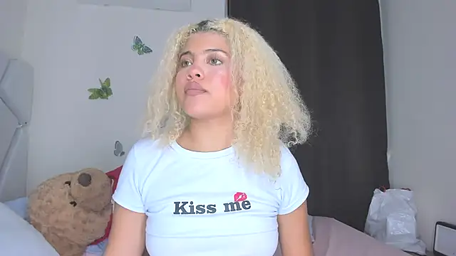 sofiacastillo01's cam snapshot