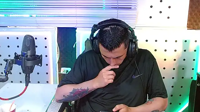 Godofcumxxx's cam snapshot