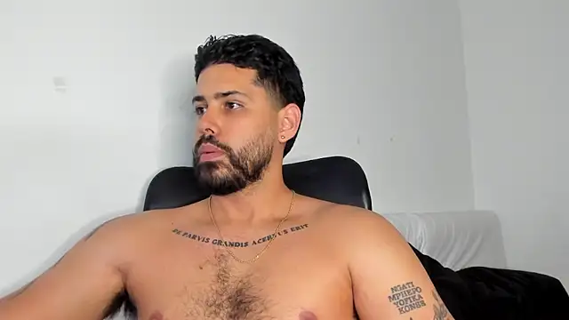 Justyn_Torres's cam snapshot